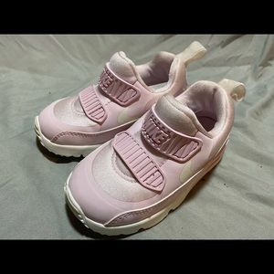 Toddler Girl Nike’s
